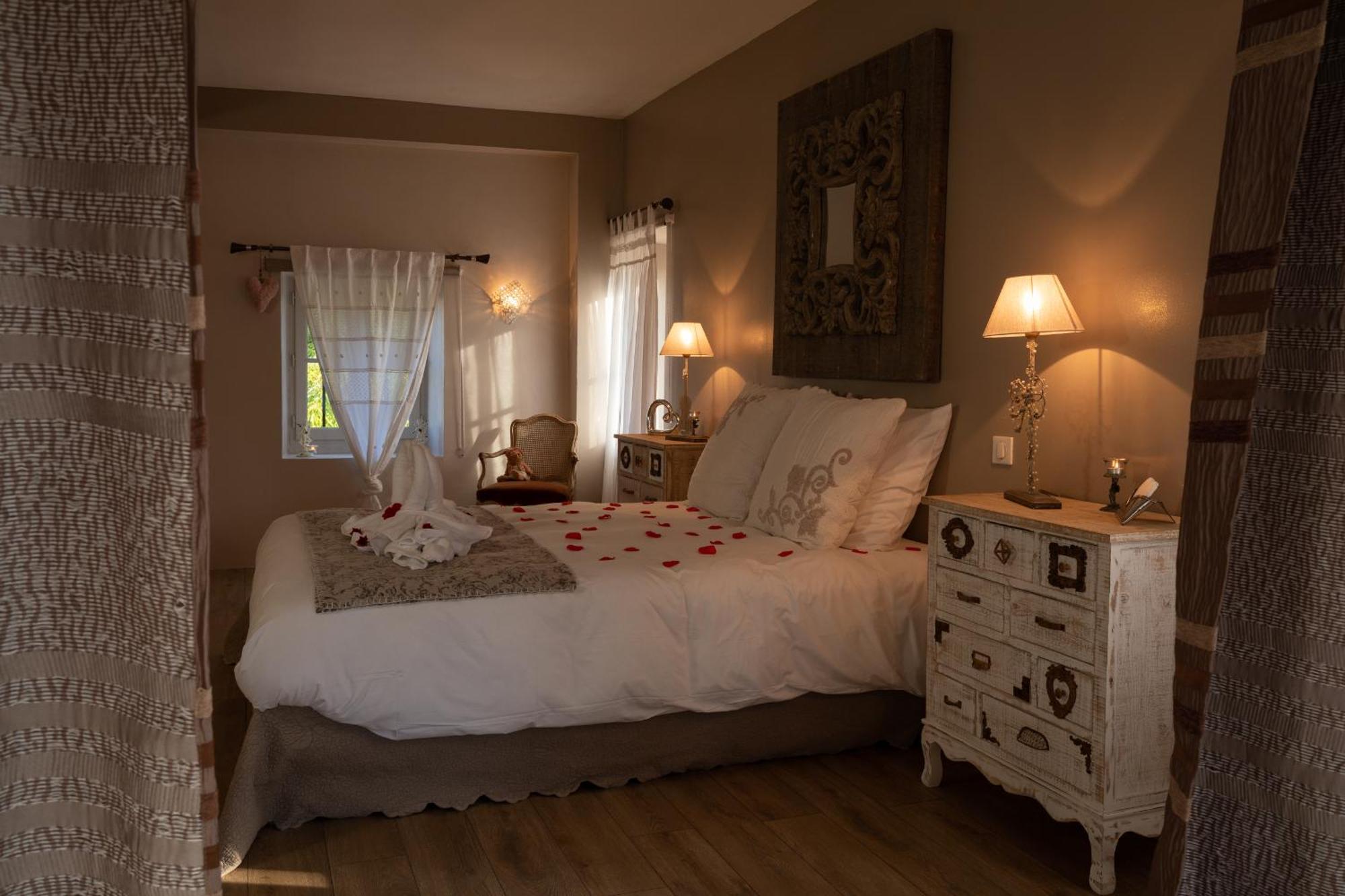 Charme Au Fil De L'Eau Hotel Vendieres ภายนอก รูปภาพ