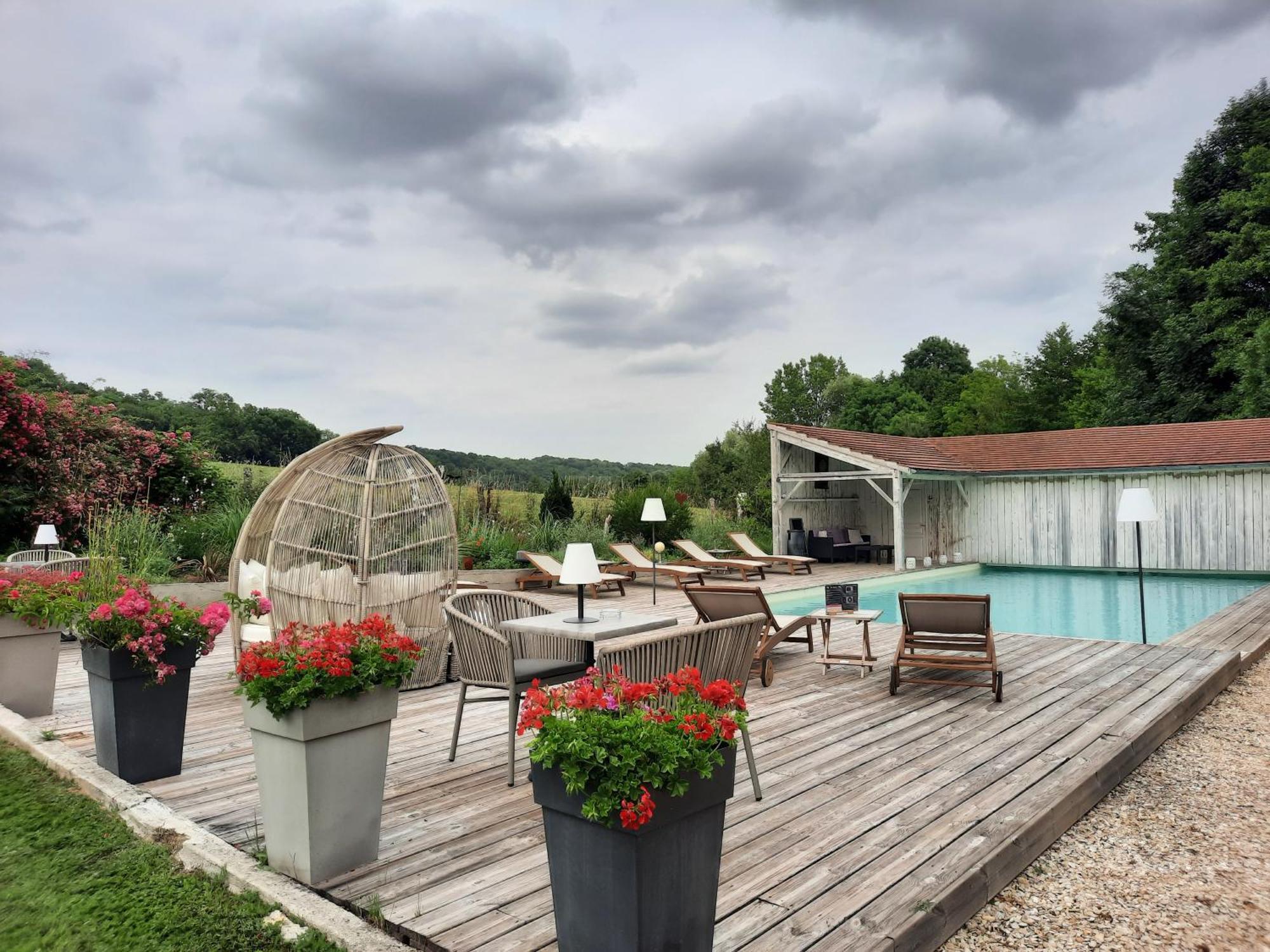Charme Au Fil De L'Eau Hotel Vendieres ภายนอก รูปภาพ